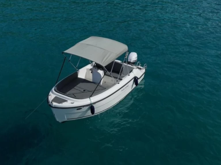 Bootsverleih FEMIS AQUA24 515 Alicante Samboat