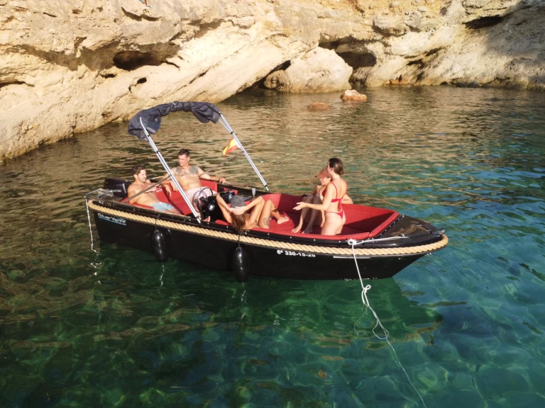 YachtCharter in Sant Antoni de Portmany - Silver Yacht 525 auf SamBoat