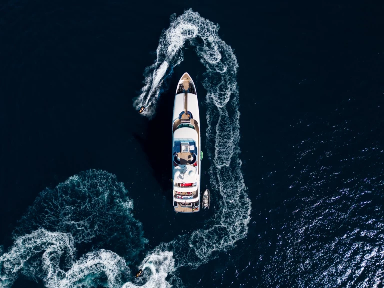 Concept-Marine Custom tri-deck 42 Metre mieten Cannes