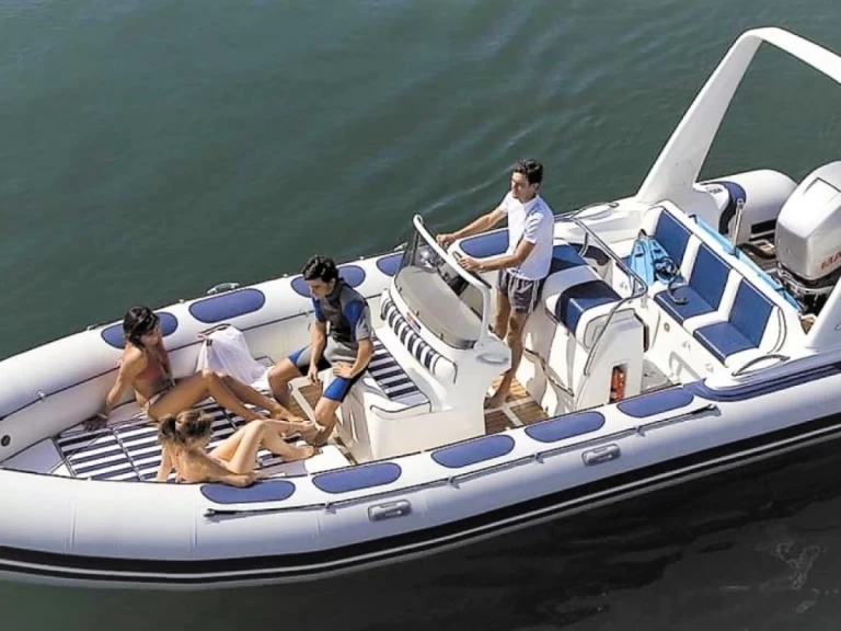 Motorboot mit oder ohne Skipper Valiant mieten in Arzon