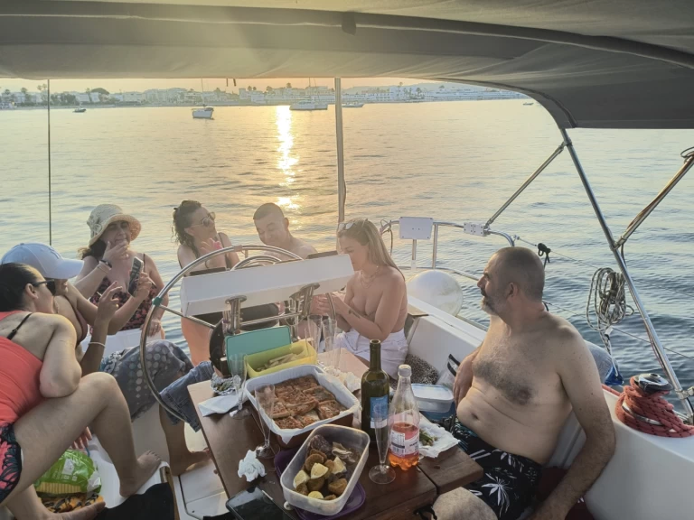 Vermietung Segelboot Bénéteau mit Führerschein