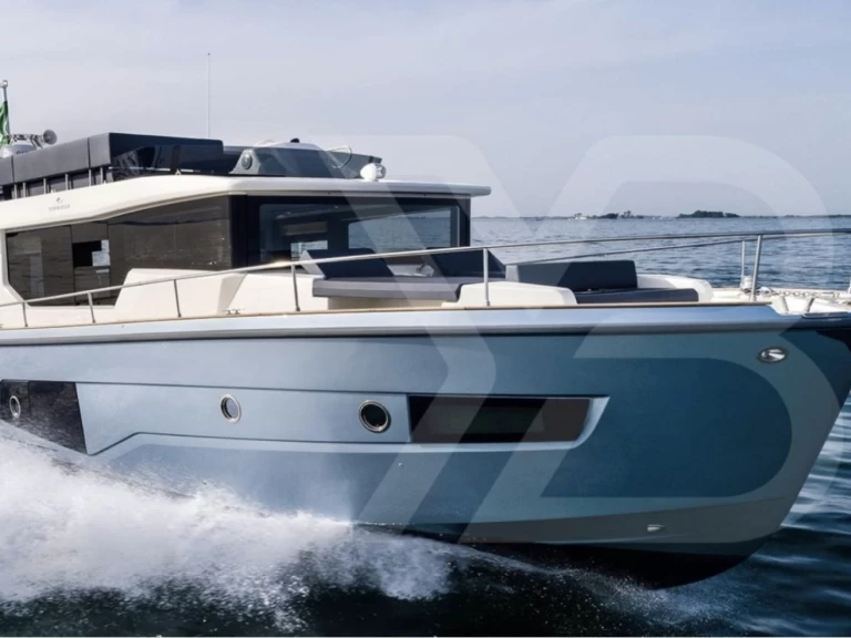 Bootsverleih Cranchi Eco Trawler Long Distance 43 Marina de Portimão Samboat