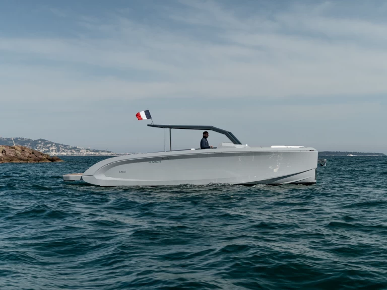 YachtCharter in Mandelieu-la-Napoule - Rand Escape 30 auf SamBoat