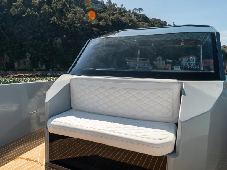 Ein Rand Escape 30 mieten in Mandelieu-la-Napoule