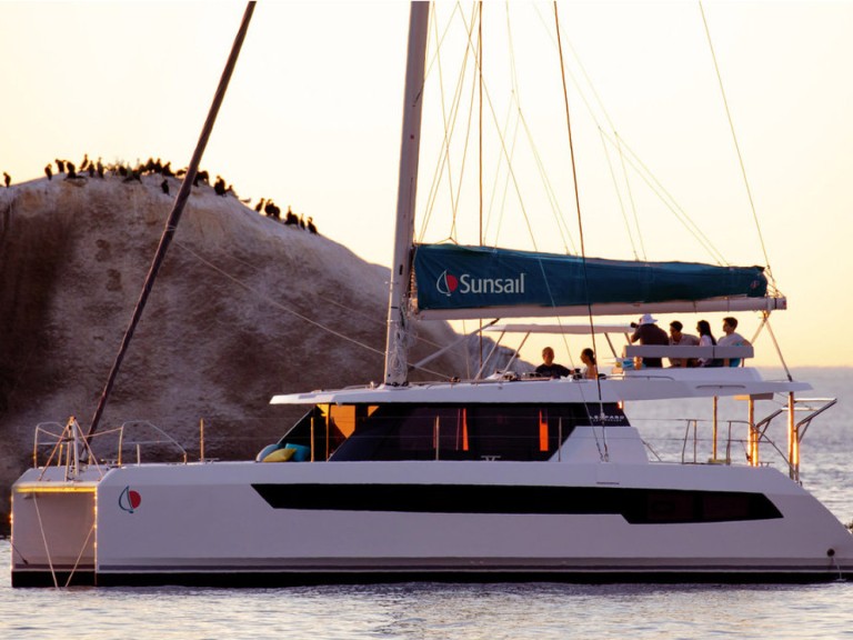 Katamaran mit oder ohne Skipper Leopard mieten in Raiatea