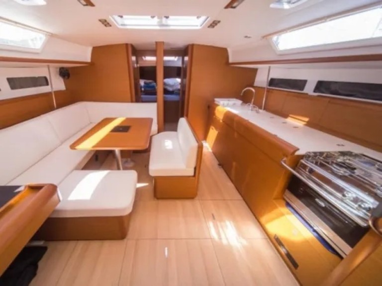 Boot mieten Álimos günstig Sun Odyssey 479