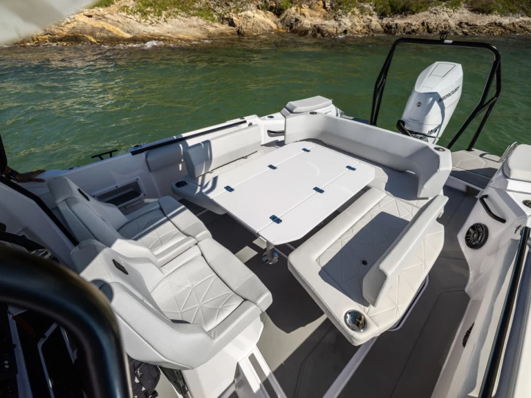 Motorboot mit oder ohne Skipper Axopar mieten in Seget Donji