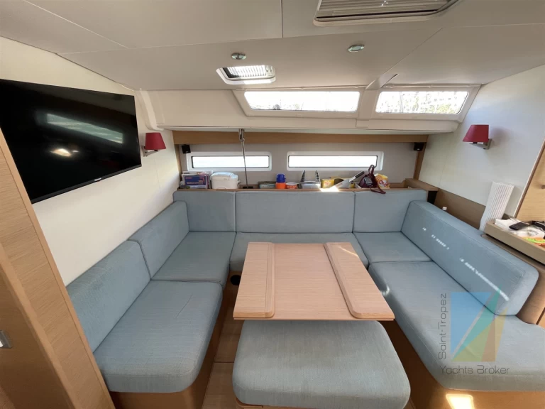 YachtCharter in Salerno - Jeanneau Sun Odyssey 490 auf SamBoat