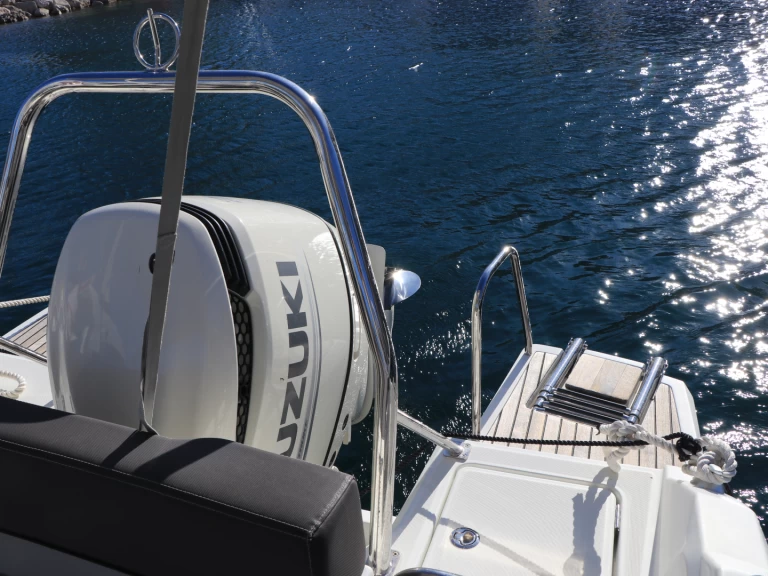 Jeanneau Cap Camarat 7.5 WA Serie 2 mieten Monaco-Ville