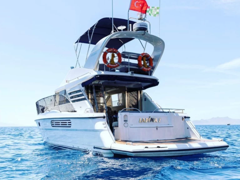 Motorboot mit oder ohne Skipper Fairline mieten in Bodrum