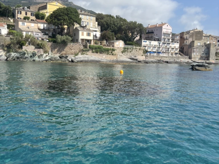 Motorboot mieten in Bastia Port - Jeanneau Cap Camarat 5.1