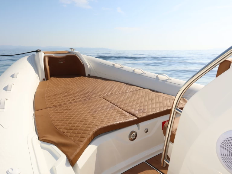 Schlauchboot mit oder ohne Skipper Bsc mieten in Hyères