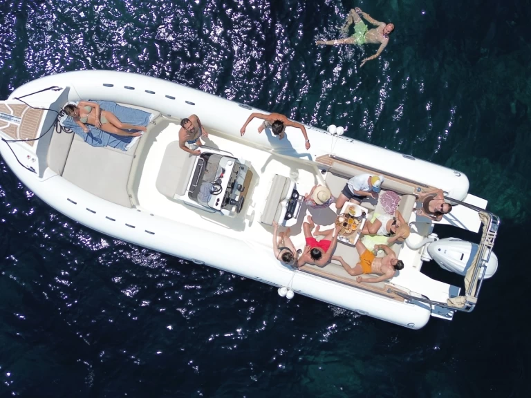 Vermietung Schlauchboot Capelli mit Führerschein