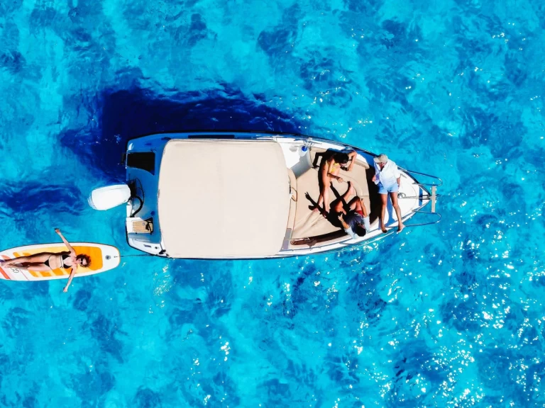 YachtCharter in Ciutadella de Menorca - Polyester Yacht Open 550 auf SamBoat