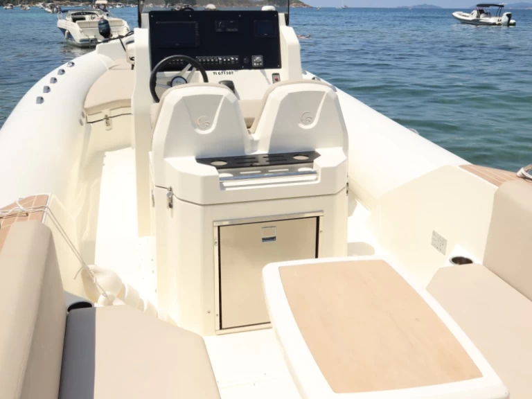 Vermietung Schlauchboot Capelli mit Führerschein