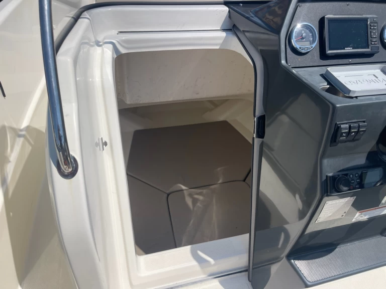 YachtCharter in La Madrague - Quicksilver Activ 675 Open auf SamBoat