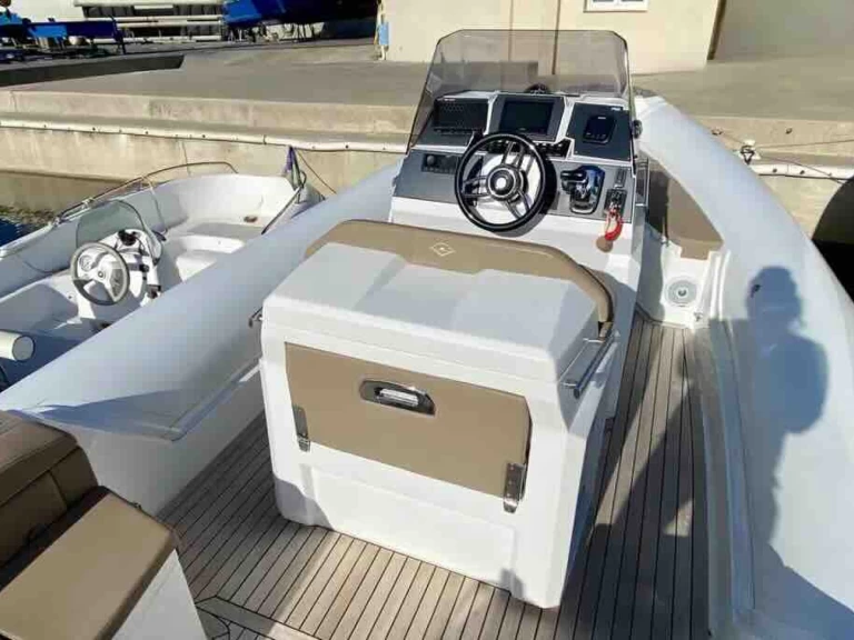 Boot mieten Palermo günstig Renier R8 Tourer