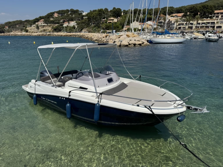 Ein Jeanneau Cap Camarat 6.5 WA mieten in La Madrague