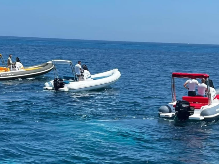 Vermietung Schlauchboot 2 BAR mit Führerschein