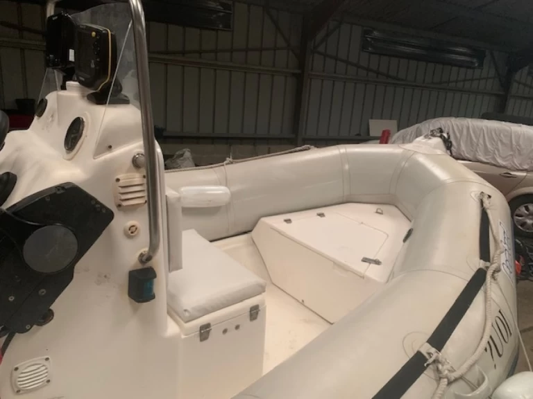 Schlauchboot mieten in Bénodet - Zodiac 530 FB