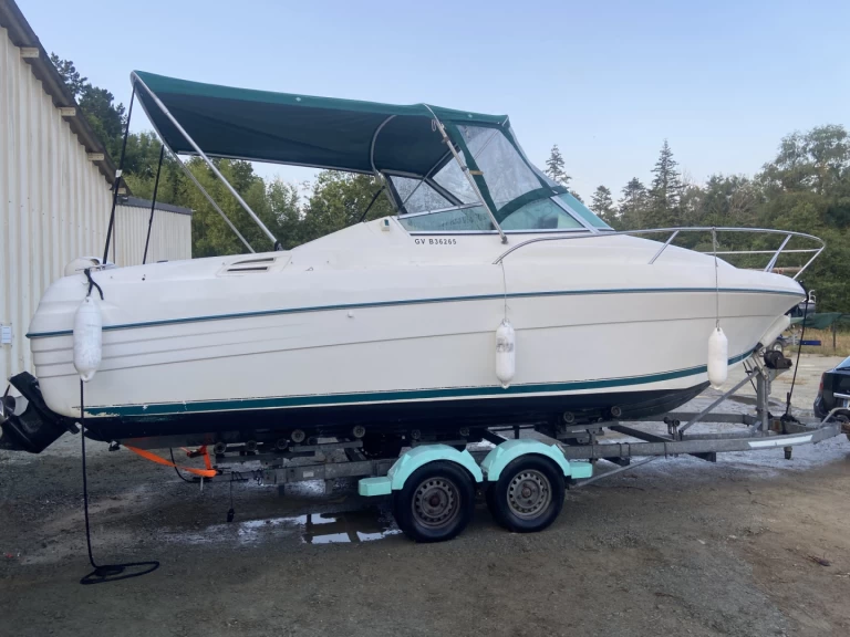 Vermietung Motorboot Jeanneau mit Führerschein