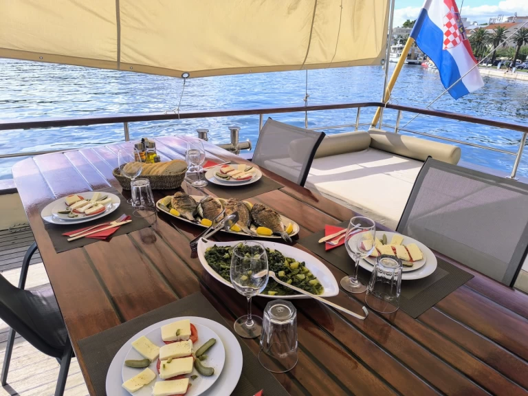 Segelboot mieten in Split zum besten Preis