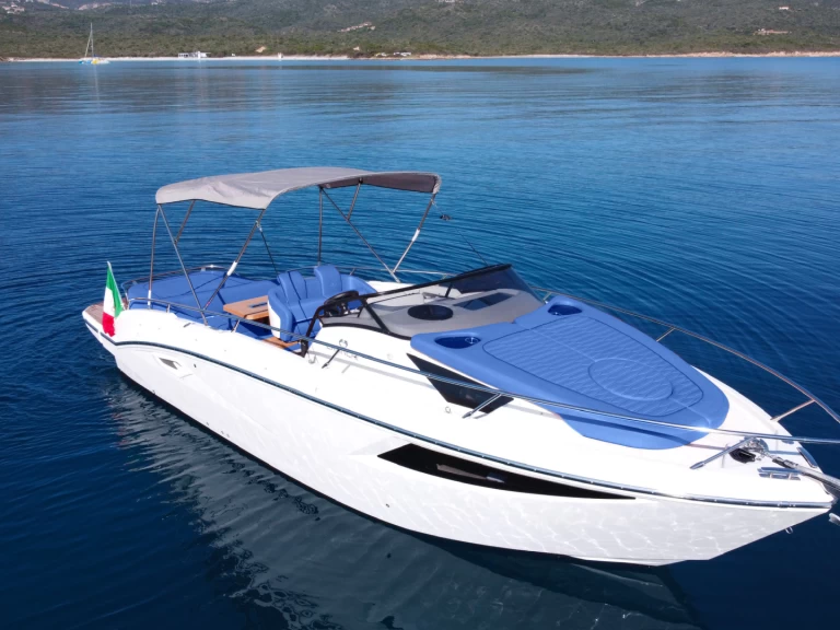 Motorboot mit oder ohne Skipper Cranchi mieten in Porto Cervo
