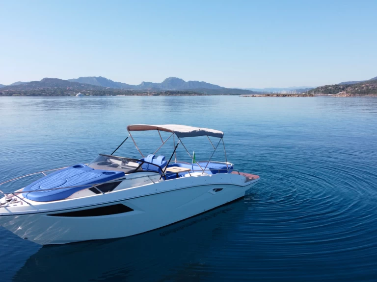 Vermietung Motorboot Cranchi mit Führerschein