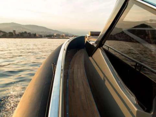 Sacs REBEL 47 mieten Cannes