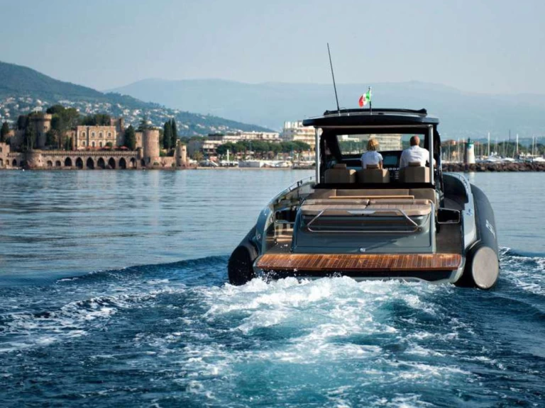 Bootsverleih Sacs REBEL 47 Cannes Samboat