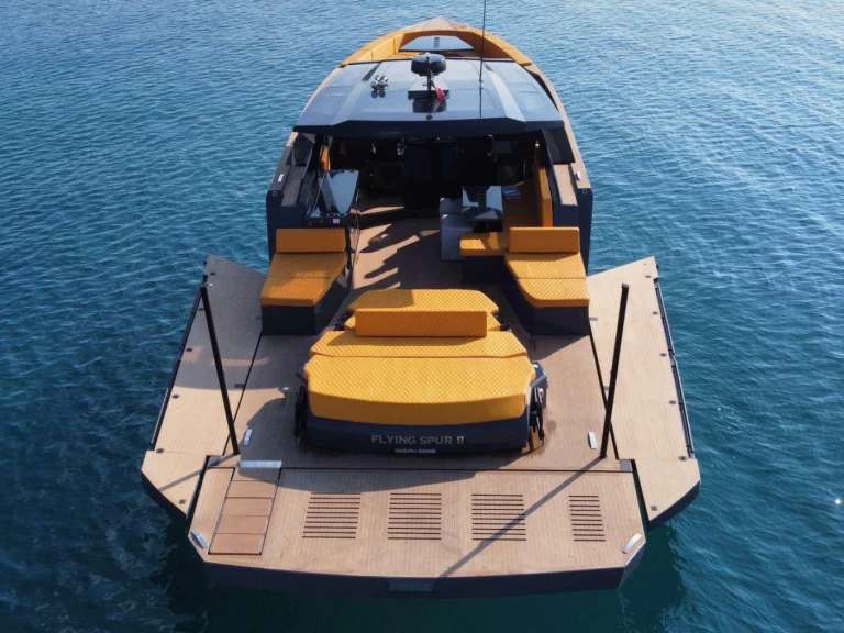 Ein OKEAN 55 mieten in Cannes