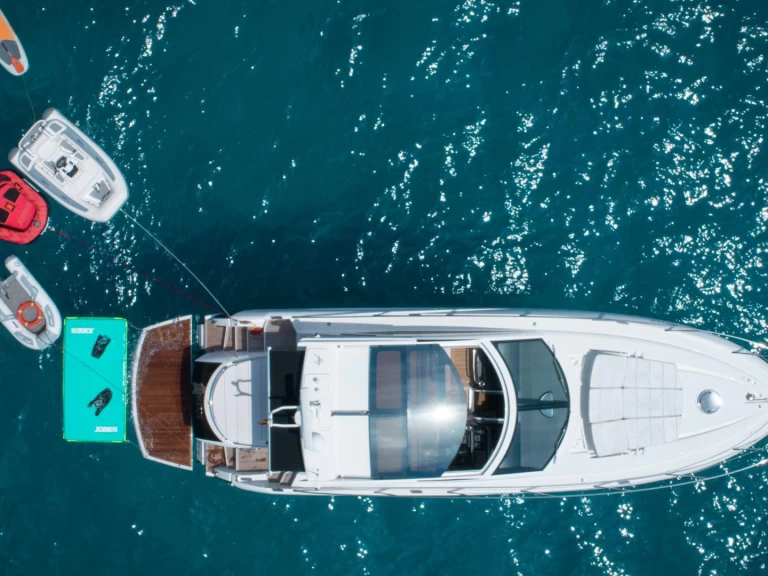 YachtCharter in Golfe-Juan - Sunseeker Portofino 48 auf SamBoat