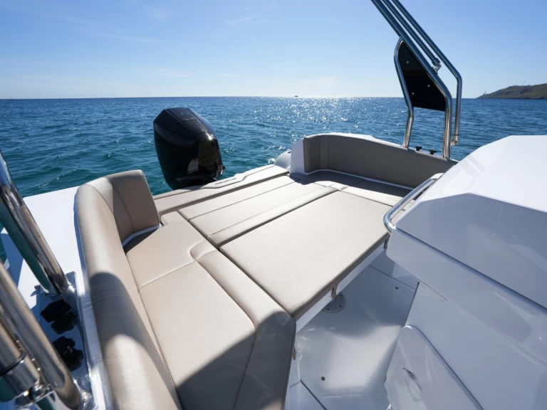 YachtCharter in Pula -  Italboats Predator 700 auf SamBoat