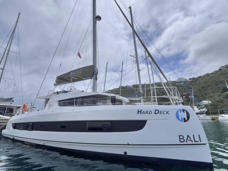 Ein Bali Catamarans Bali 4.2 mieten in Parham Town
