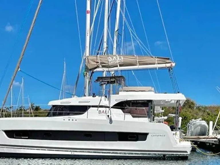 Katamaran mit oder ohne Skipper Bali Catamarans mieten in Parham Town