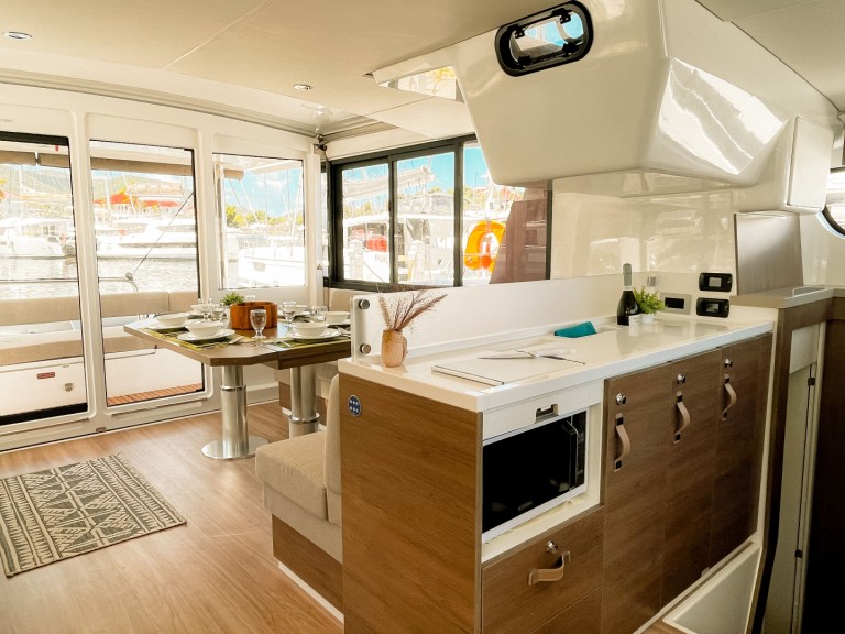 Katamaran mit oder ohne Skipper Bali Catamarans mieten in Parham Town