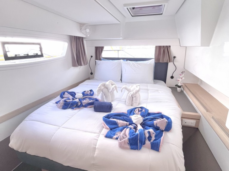 Katamaran mit oder ohne Skipper Fountaine Pajot mieten in Parham Town
