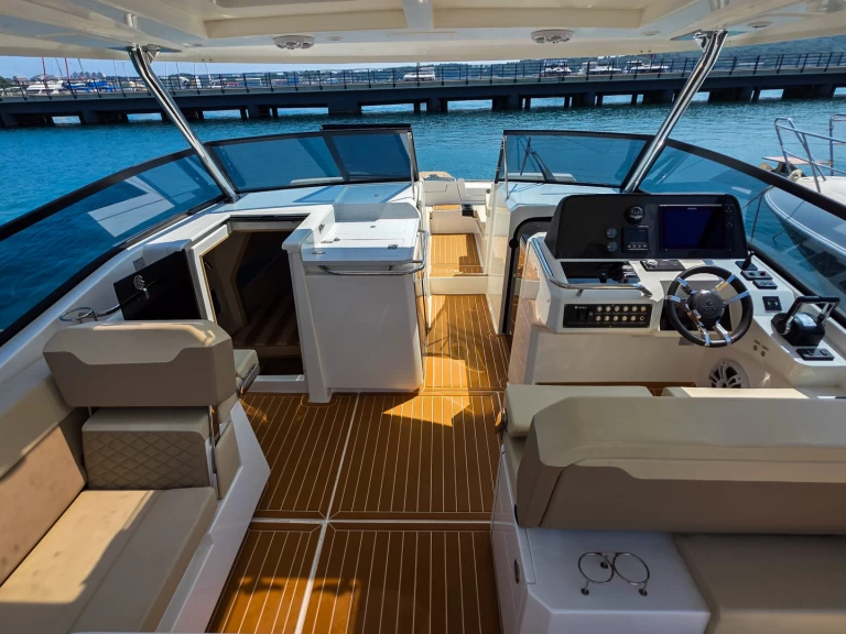 Motorboot mieten in Pula zum besten Preis