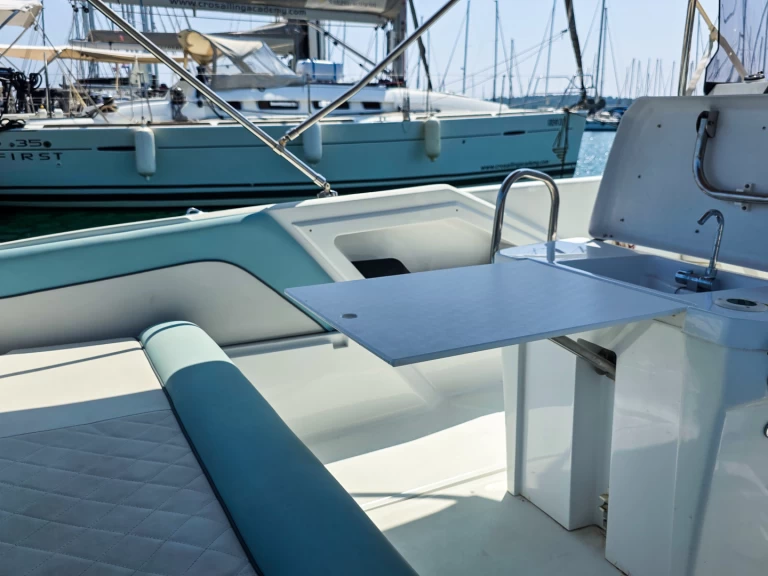 Motorboot mit oder ohne Skipper Salpa mieten in Pula