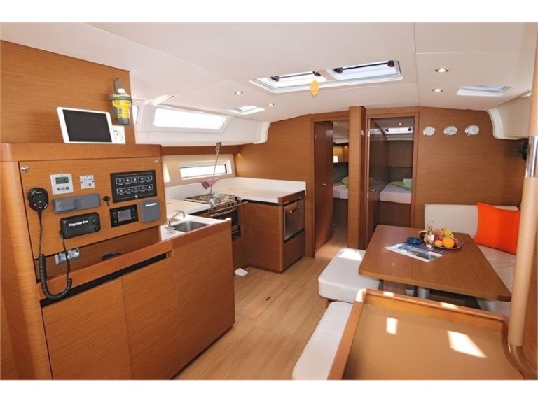 Jeanneau Sun Odyssey 490 mieten Álimos