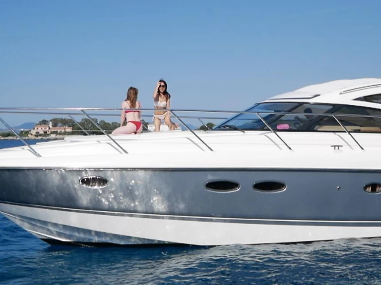 Motorboot mit oder ohne Skipper Princess mieten in Juan-les-Pins