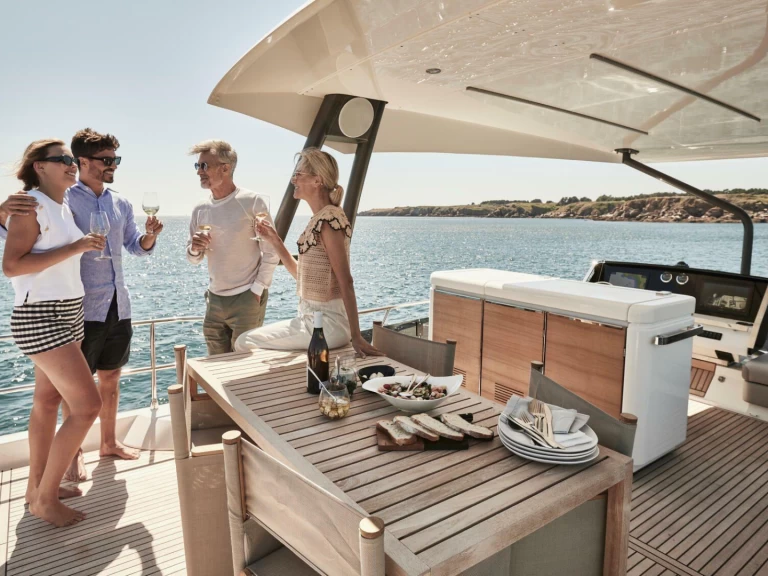 Bootsverleih Prestige X60 Juan-les-Pins Samboat