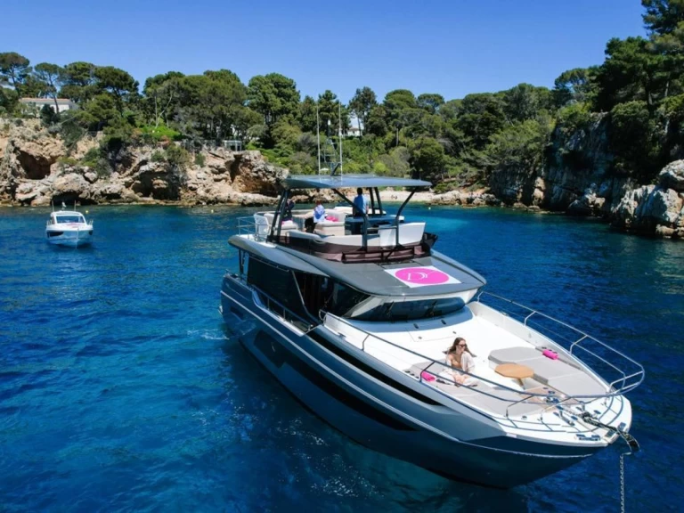 YachtCharter in Juan-les-Pins - Prestige X60 auf SamBoat