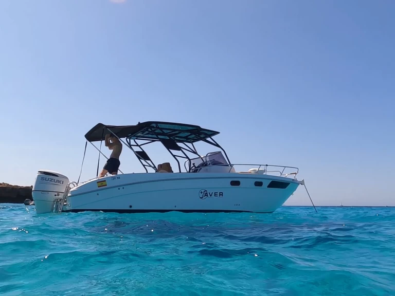 Motorboot mit oder ohne Skipper Saver mieten in s'Estanyol de Migjorn