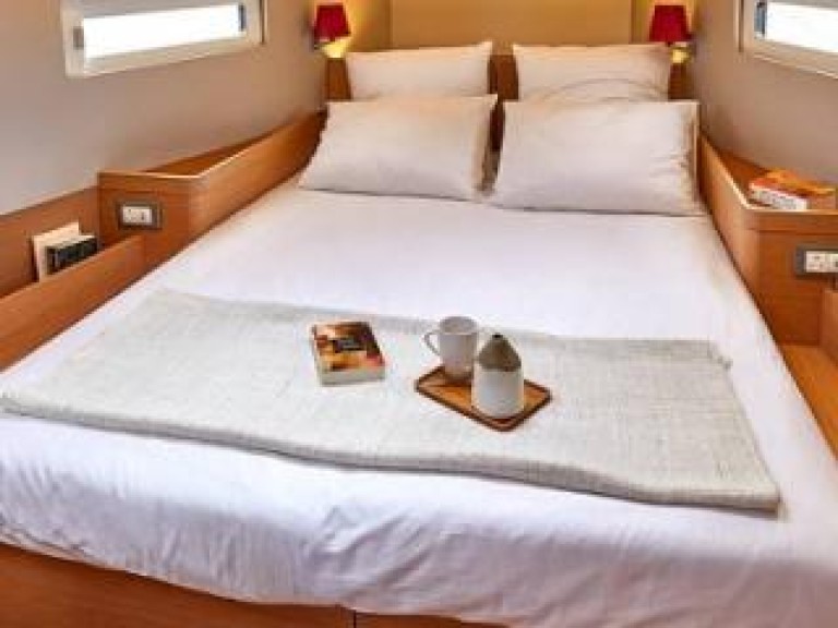 Boot mieten Hyères günstig SUN ODYSSEY 410 NEW