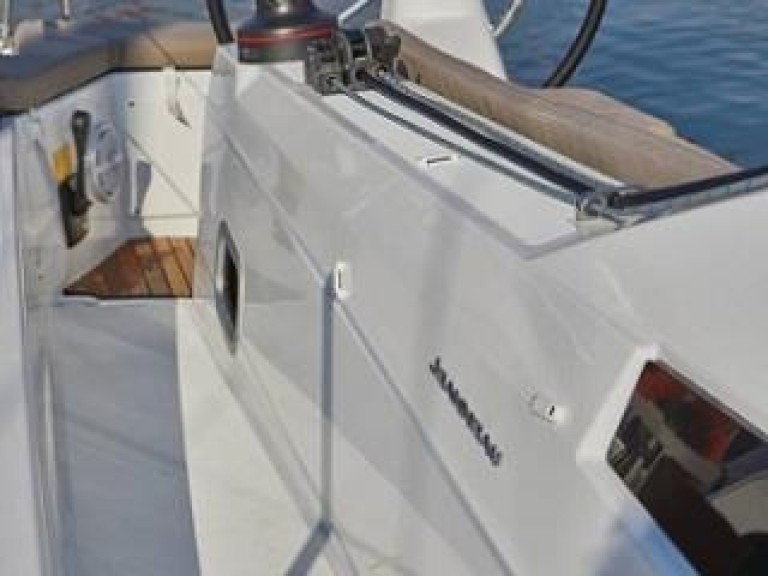 Segelboot mieten in Hyères - SUN ODYSSEY 410 NEW SUN ODYSSEY 410 NEW