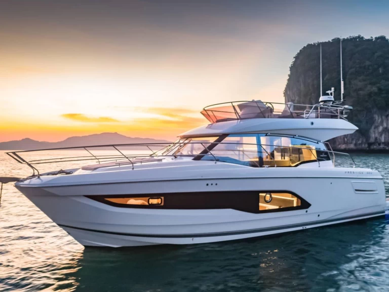 Motorboot mieten in Juan-les-Pins zum besten Preis