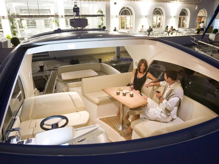 Vermietung Motorboot Prestige mit Führerschein