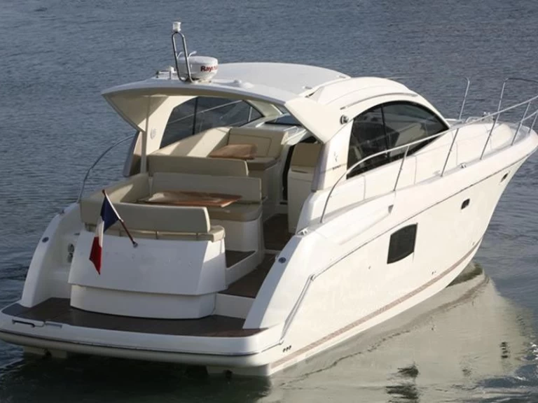 Motorboot mieten in Juan-les-Pins zum besten Preis