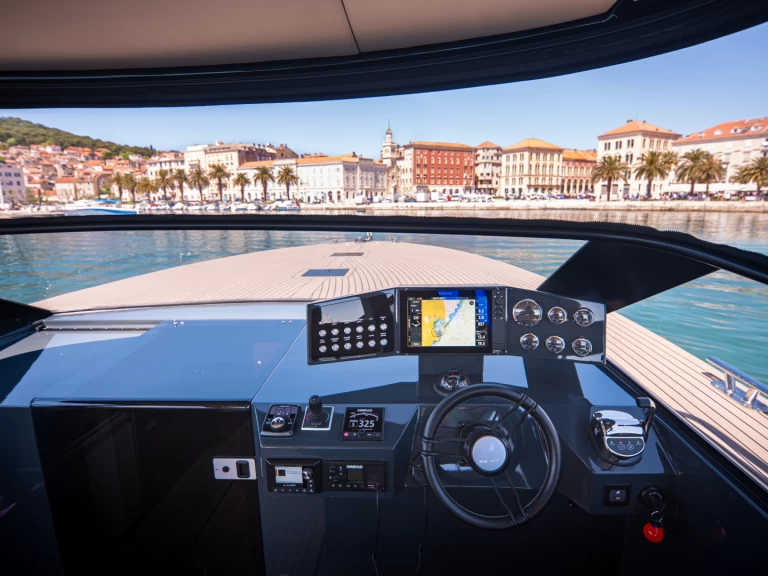 Ein Colnago Colnago 45 mieten in Split